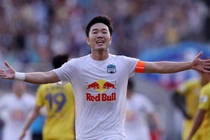 HLV Kiatisak đối mặt bài toán khó khi không còn lứa Công Phượng...