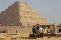 Phát hiện xác ướp Ai Cập lâu đời nhất phủ vàng