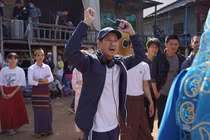 Lý Hải chi tiền tỷ giật sập 15 căn nhà quay phim "Lật mặt"