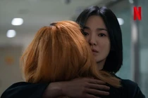 Song Hye Kyo kể hậu trường cảnh phim chằng chịt vết sẹo