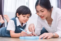 8 quy tắc khi dạy dỗ của cha mẹ có con thành đạt 