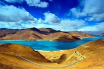 Vì sao người dân không bao giờ đánh cá trong hồ ở Tây Tạng?