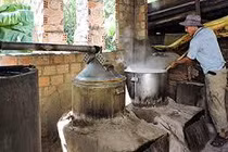 Loạn rượu "nút lá chuối": Chuyên gia 770 triệu lít, Bộ 47 triệu lít