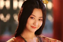 Vị Hoàng hậu đẹp tuyệt vì một quẻ bói truân chuyên 6 đời chồng