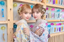 Cặp song sinh Nhật sửa mặt để "không ai đẹp hơn" người còn lại