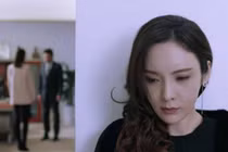 Thấy chồng ôm bồ, chị dâu tôi mỉm cười quay đi