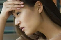 Sáng sớm đến nhà chồng sắp cưới, tôi bắt gặp vợ cũ của anh