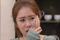 Tôi bật khóc chạy khỏi cửa hàng khi chứng kiến sự thật đau lòng