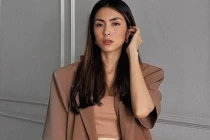 Hà Tăng hóa thân thành cô giáo, chứng minh quan tâm con hết mực