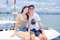 Lộ ảnh Đoàn Văn Hậu - Doãn Hải My đi du lịch cùng gia đình 