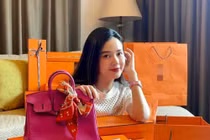 Midu khoe loạt đồ hiệu đắt đỏ đầy sang chảnh