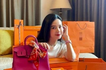 Midu khoe loạt đồ hiệu đắt đỏ đầy sang chảnh