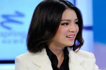 Cầu thủ Thái Lan bị nữ trưởng đoàn xinh đẹp cấm tiệt Facebook