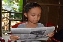 Tá hoả con gái 3 tuổi đọc vanh vách câu hỏi “Ai là triệu phú”