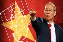 Bóng đá Việt Nam “lên đỉnh”: HLV Park Hang-seo may mắn gặp thời?