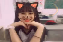 “Hé môi là auto đẹp” nữ sinh Trung Quốc ăn điểm trong mắt dân mạng