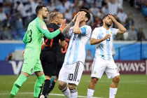 Argentina 0-3 Croatia: Vũ công Tango thua thảm ngày Messi “xấu xí“