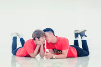 Tan chảy với bộ ảnh ngọt ngào của cặp đôi đồng tính