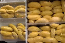 Trữ sầu riêng kín tủ lạnh, cô gái khiến bao người "chảy nước miếng"