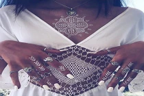 Xăm Henna - cứu cánh cho bạn trẻ thích đẹp mà sợ đau