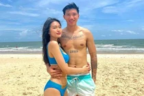 Đoàn Văn Hậu và bạn gái khoe ảnh đi "vitamin sea" cực cháy 