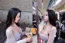 "Hot girl phòng gym" Trung Quốc leo núi để có vòng eo "khô mỡ"