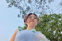 Cô gái 21 tuổi đổi đời nhờ TikTok, thu nhập khủng giúp gia đình