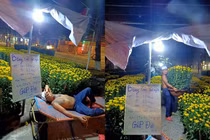 "Ông chủ sạp rau" Minh Râu bán hoa Tết, netizen ủng hộ hết lời