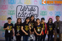 Giới trẻ Hà thành đội mưa hưởng ứng giờ Trái đất 2016