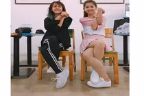 Tìm thấy "chị em thất lạc" của hot girl chân khoèo Hải Dương