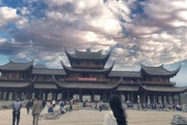 Góc sống ảo thần thánh ở ngôi chùa lớn nhất thế giới tại Việt Nam