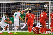 Đặng Văn Lâm có đứng sai vị trí trong pha sút phạt của Iraq? 