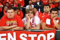 Khuôn mặt “bần thần” của CĐV Liverpool sau trận CK Europa League