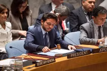 Ngắm trọn các chàng Hoàng tử độc thân quyền lực trên thế giới