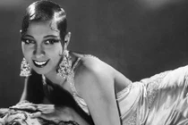 Nữ vũ công người Mỹ và sự nghiệp tình báo lẫy lừng