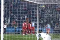 Thắng Thái Lan, ĐT Việt Nam nắm lợi thế tại chung kết AFF Cup 