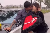 Thực hư Lộc Fuho mua Maybach 17 tỉ tặng sinh nhật vợ?