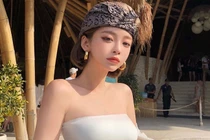 Nữ thần Hàn Quốc mặt ngây thơ nhưng body "nóng bỏng" khiến bao chàng trai say đắm