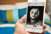 iPhone X được mô tả như “studio chụp ảnh trong túi quần”