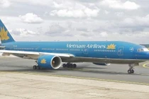 Hàng loạt phi công Vietnam Airlines xin thôi việc vì lương thấp, Bộ GTVT nói gì?