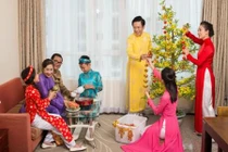 Giới trẻ thời nay ăn Tết Nguyên đán có gì khác xưa?