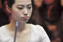 Vẻ đẹp "chết người" của nữ cơ thủ Phan Hiểu Đình