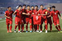 Hành động cực ý nghĩa cho đồng đội của ĐT Việt Nam tại AFF Cup 2018