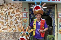 Gặp CĐV Việt Nam và câu chuyện 20 năm làm mũ linh vật SEA Games