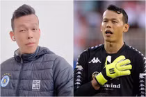 Thủ môn đội tuyển Việt Nam bị soi ảnh xài app và cam thường