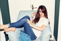 Bà xã U40 của sao Bayern Munich vẫn xinh như mộng