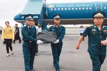 Di cốt phi công Su-22 Nguyễn Anh Tú về tới quê nhà