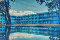 Ngây ngất trước ngôi trường đại học xanh biếc như trong truyện cổ tích