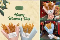 Tặng hoa "lạ" ngày Quốc tế phụ nữ, quán ăn gây thích thú