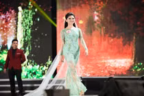 Á hậu Thùy Dung tiết lộ từng phục vụ quán cà phê